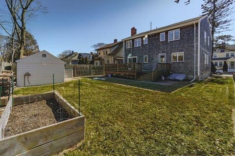 35 Cedar St, Marblehead, MA 01945 photo 5