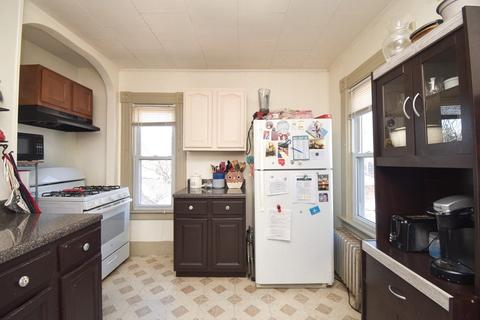 36 Forest St, Springfield, MA 01108 photo 9