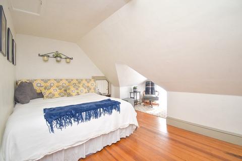 36 Forest St, Springfield, MA 01108 photo 24