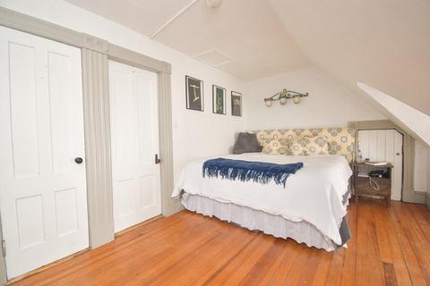 36 Forest St, Springfield, MA 01108 photo 18