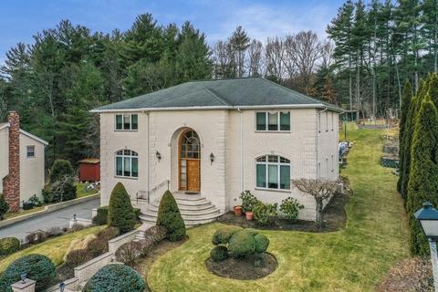 60 Juniper Dr, Saugus, MA 01906 photo 4