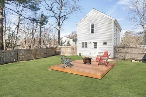 228 Old Derby St, Hingham, MA 02043 photo 4