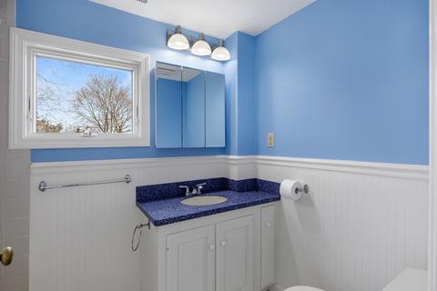 216 Hull St, Hingham, MA 02043 photo 16
