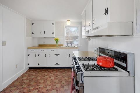 216 Hull St, Hingham, MA 02043 photo 5