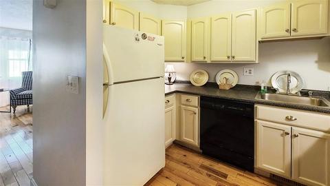 450 Rock St #16, Fall River, MA 02720 photo 7