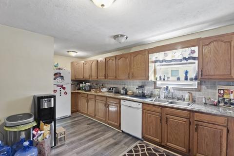 99 Longfellow Rd, Worcester, MA 01602 photo 8