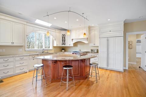 17 Baker Hill Dr, Hingham, MA 02043 photo 3