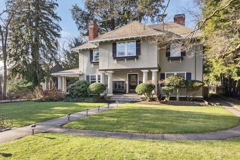 127 High St, Brookline, MA 02445 photo 2