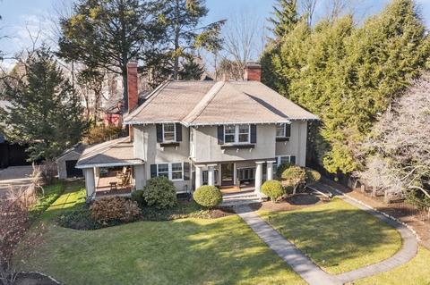 127 High St, Brookline, MA 02445 photo 3