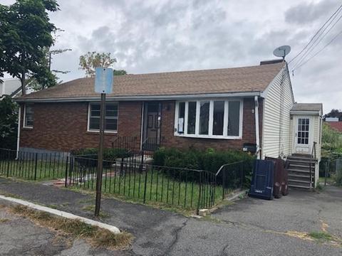 15 Russell Pl, Everett, MA 02149 photo 1