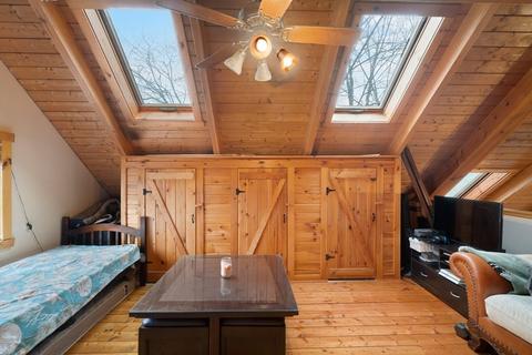 896 Pleasant St, Raynham, MA 02767 photo 14