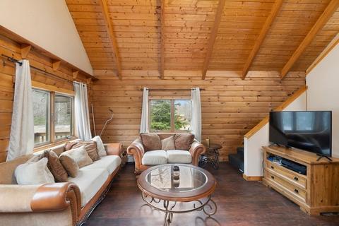 896 Pleasant St, Raynham, MA 02767 photo 8