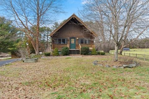 896 Pleasant St, Raynham, MA 02767 photo 2