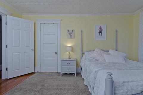 614 Britton St, Chicopee, MA 01020 photo 21