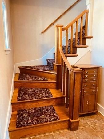 38 Upton St, Springfield, MA 01104 photo 10