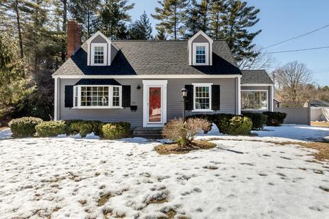 411 Common, Walpole, MA 02081 photo 1