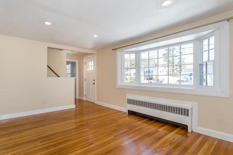 411 Common, Walpole, MA 02081 photo 5
