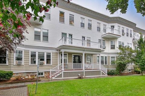 28 Stanton Rd #5, Brookline, MA 02445 photo 2