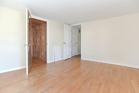 9 East St, Ware, MA 01082 photo 9