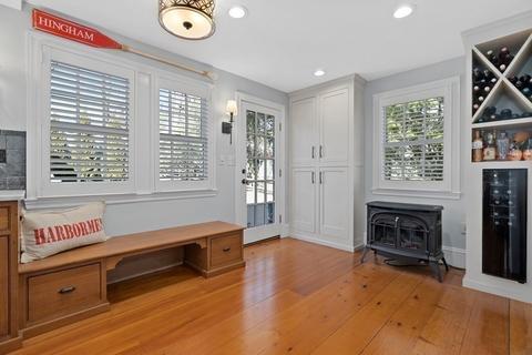 209 North St, Hingham, MA 02043 photo 8