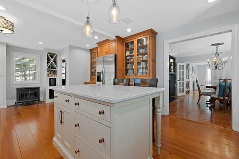 209 North St, Hingham, MA 02043 photo 10