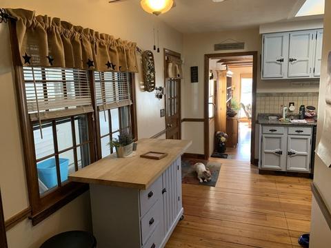 232 West St, Ware, MA 01082 photo 8