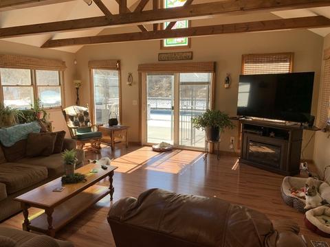 232 West St, Ware, MA 01082 photo 2