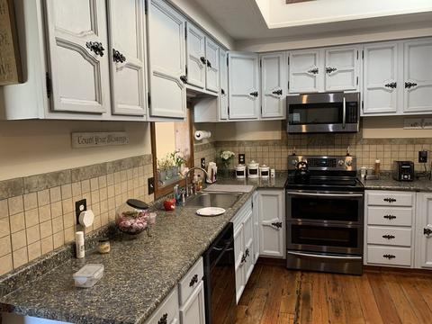 232 West St, Ware, MA 01082 photo 6