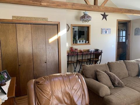 232 West St, Ware, MA 01082 photo 4