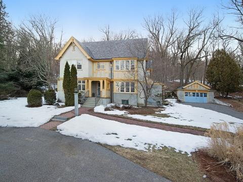 64 Flagg St, Worcester, MA 01602 photo 2