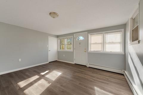 1277 Bay St, Springfield, MA 01109 photo 3