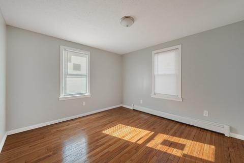 1277 Bay St, Springfield, MA 01109 photo 8