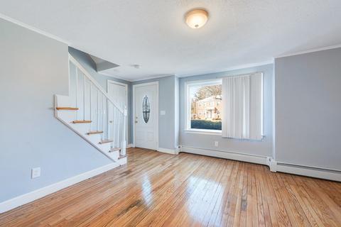 1277 Bay St, Springfield, MA 01109 photo 1