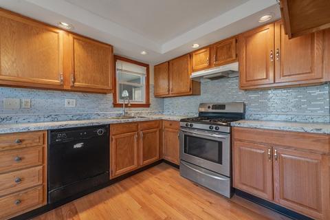 1277 Bay St, Springfield, MA 01109 photo 5