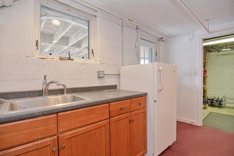 198 Hillcrest Rd, Needham, MA 02492 photo 28