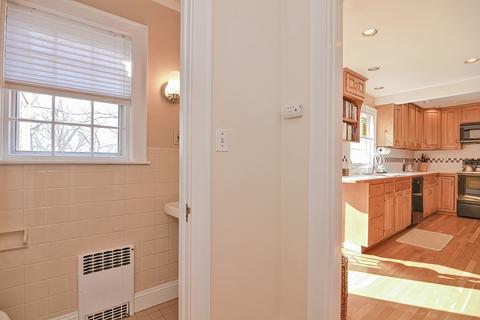 198 Hillcrest Rd, Needham, MA 02492 photo 11