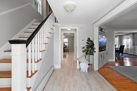 12 Crescent St, Wakefield, MA 01880 photo 4