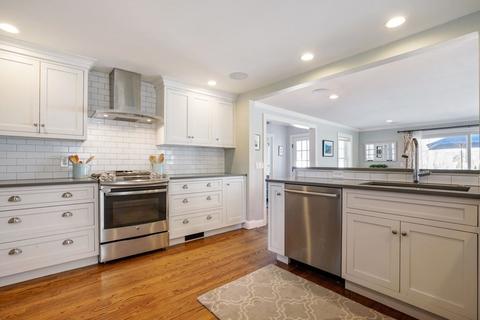 58 Taylor Ave, Dedham, MA 02026 photo 9