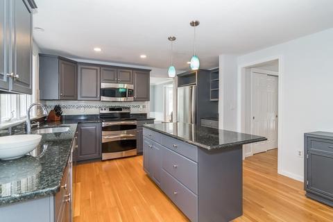 57 County St, Dover, MA 02030 photo 2