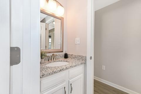 79 Valmor, Worcester, MA 01604 photo 23