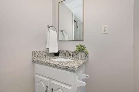 79 Valmor, Worcester, MA 01604 photo 30