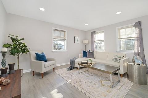 79 Valmor, Worcester, MA 01604 photo 3