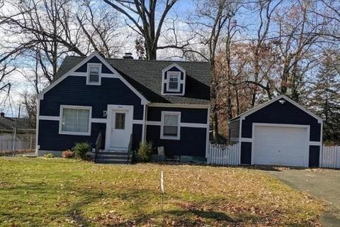 296 Hartwick St, Springfield, MA 01108 photo 2