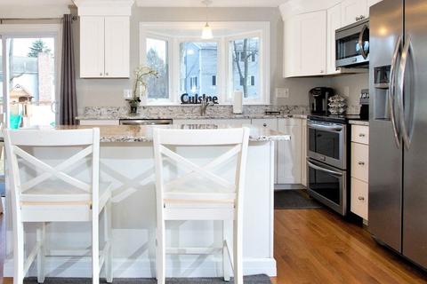 28 Forest St, Danvers, MA 01923 photo 7