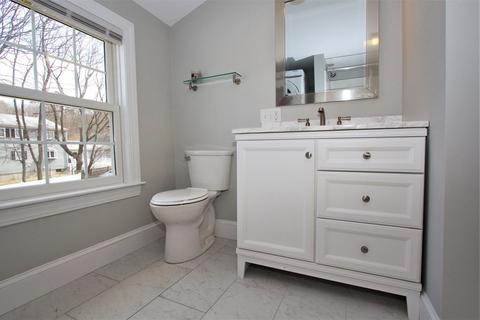 28 Forest St, Danvers, MA 01923 photo 18