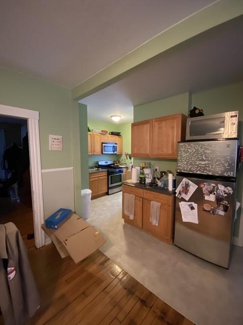 7 Frank St, Worcester, MA 01604 photo 9