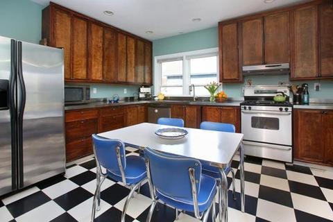 36 Davis Ave #2, Brookline, MA 02445 photo 4