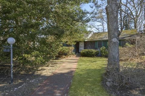307 Holly Point Rd, Barnstable, MA 02632 photo 3