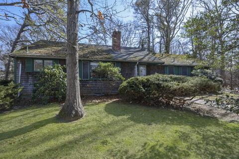 307 Holly Point Rd, Barnstable, MA 02632 photo 1
