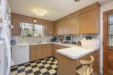 307 Holly Point Rd, Barnstable, MA 02632 photo 10